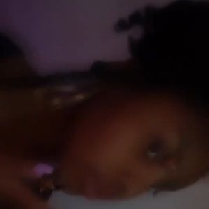 Meet your Posher, 𝗡𝗶𝘆𝗮